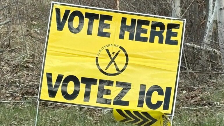 Photographie d'une affiche d'Élections Nouveau-Brunswick.