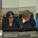 Montage photo de la mairesse Véronique Arsenault, des conseillères municipales Lisa Harris et Lori Matchett ainsi que du conseiller Brian King, durant une séance du cosneil municipal.